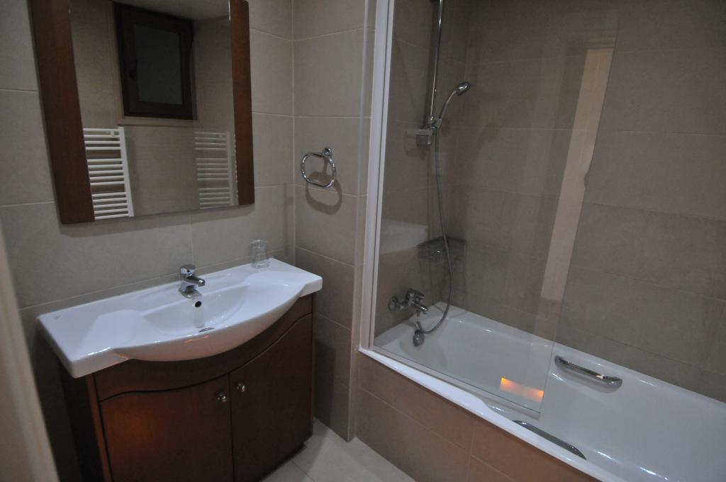 Ithaki Phinikoudes Apartment No. 102 لارنكا الغرفة الصورة