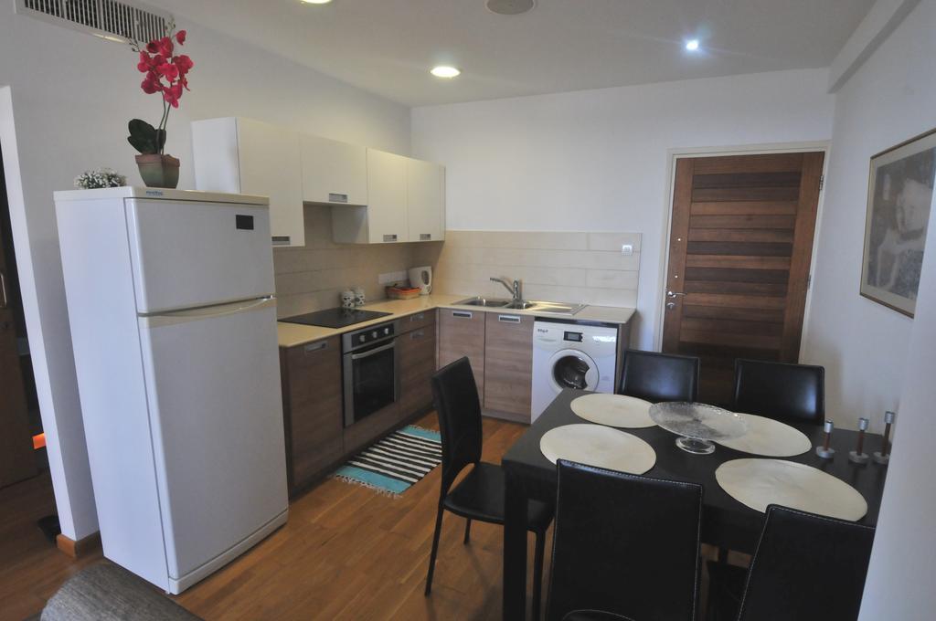 Ithaki Phinikoudes Apartment No. 102 لارنكا الغرفة الصورة