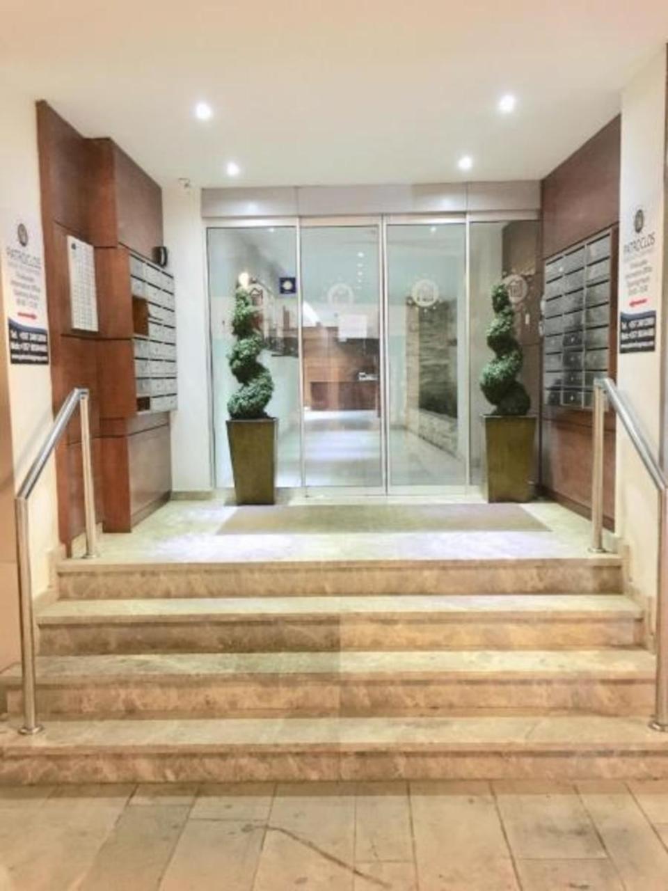 Ithaki Phinikoudes Apartment No. 102 لارنكا المظهر الخارجي الصورة