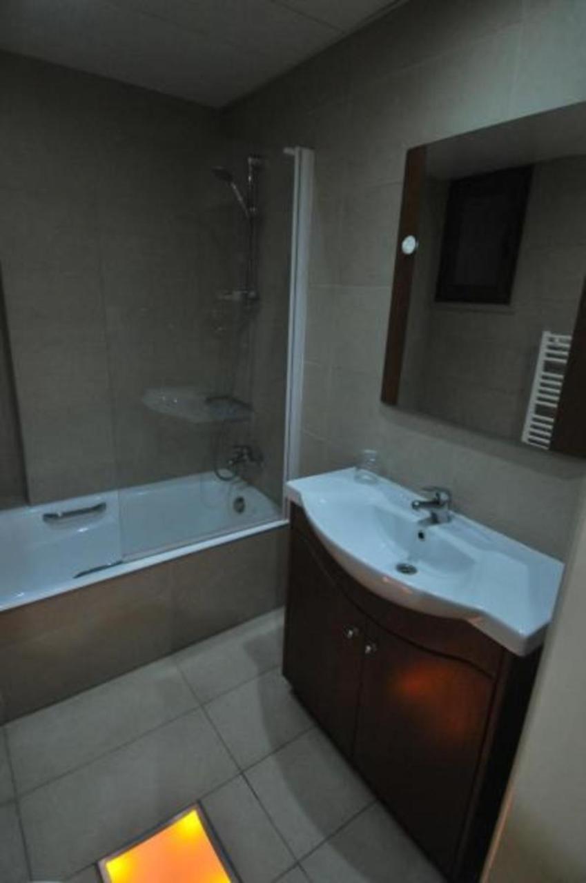 Ithaki Phinikoudes Apartment No. 102 لارنكا المظهر الخارجي الصورة